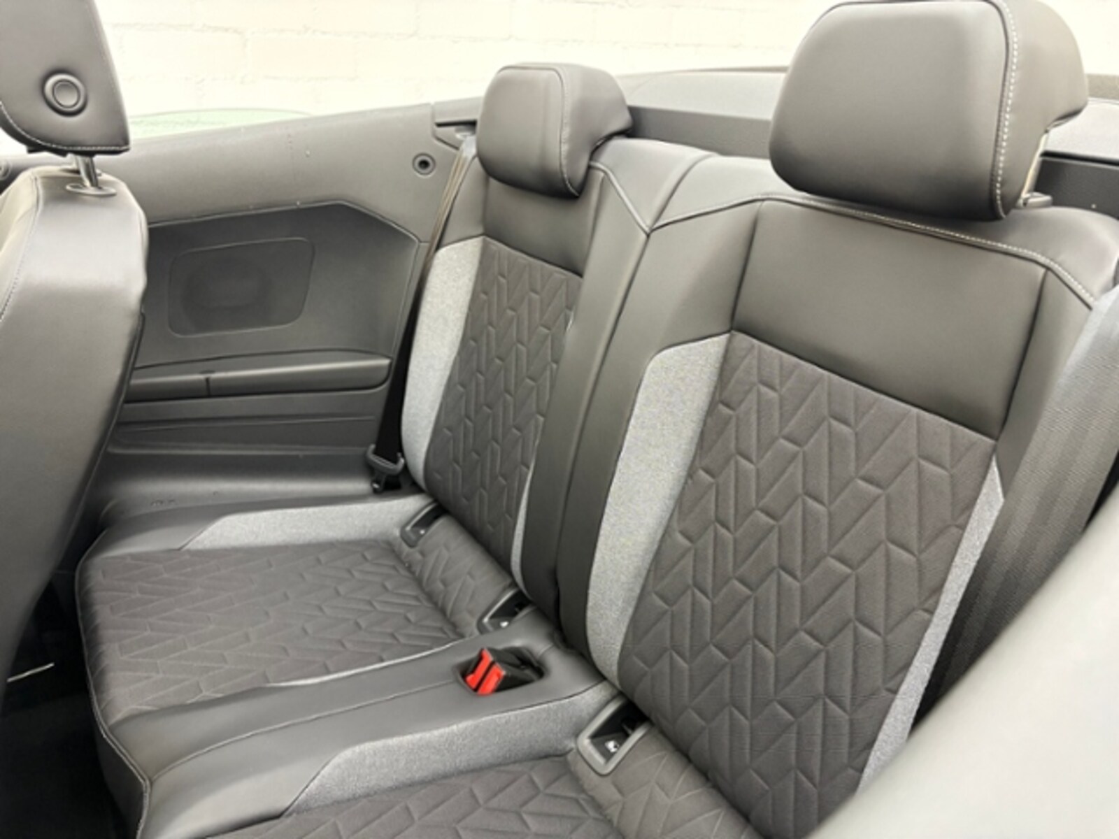 Volkswagen T-Roc Cabriolet – Bild 12