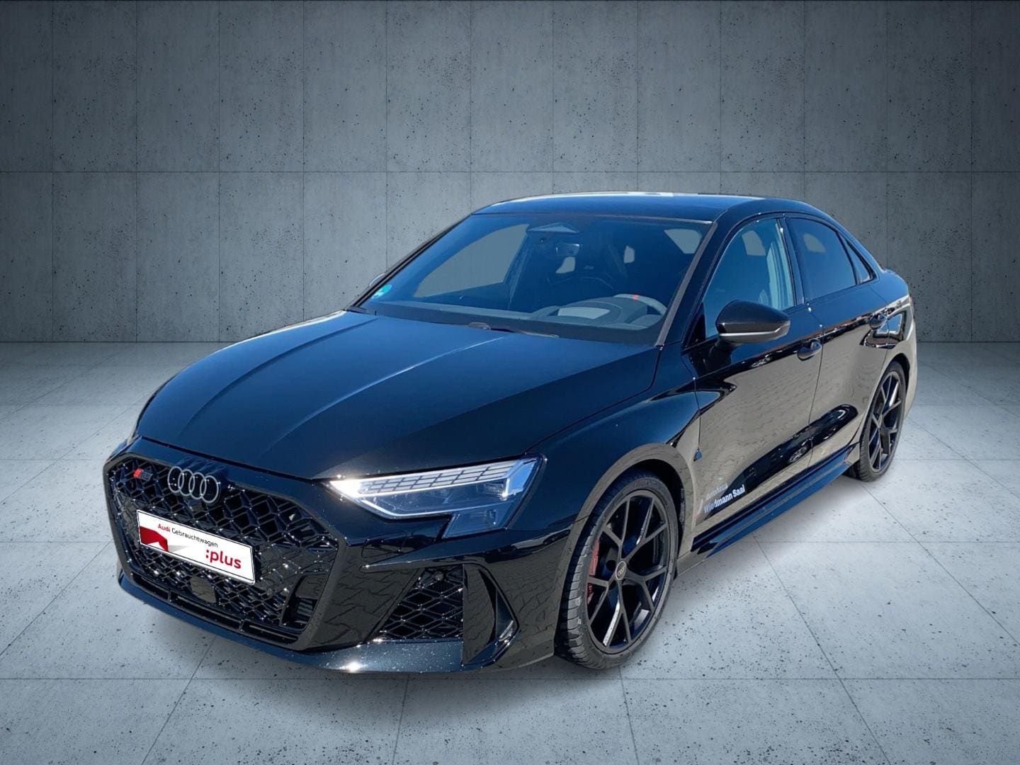 Bild über Audi RS 3 Limousine TFSI quattro 294 kW S tronic - für weitere Informationen kontaktieren Sie den Audi Partner