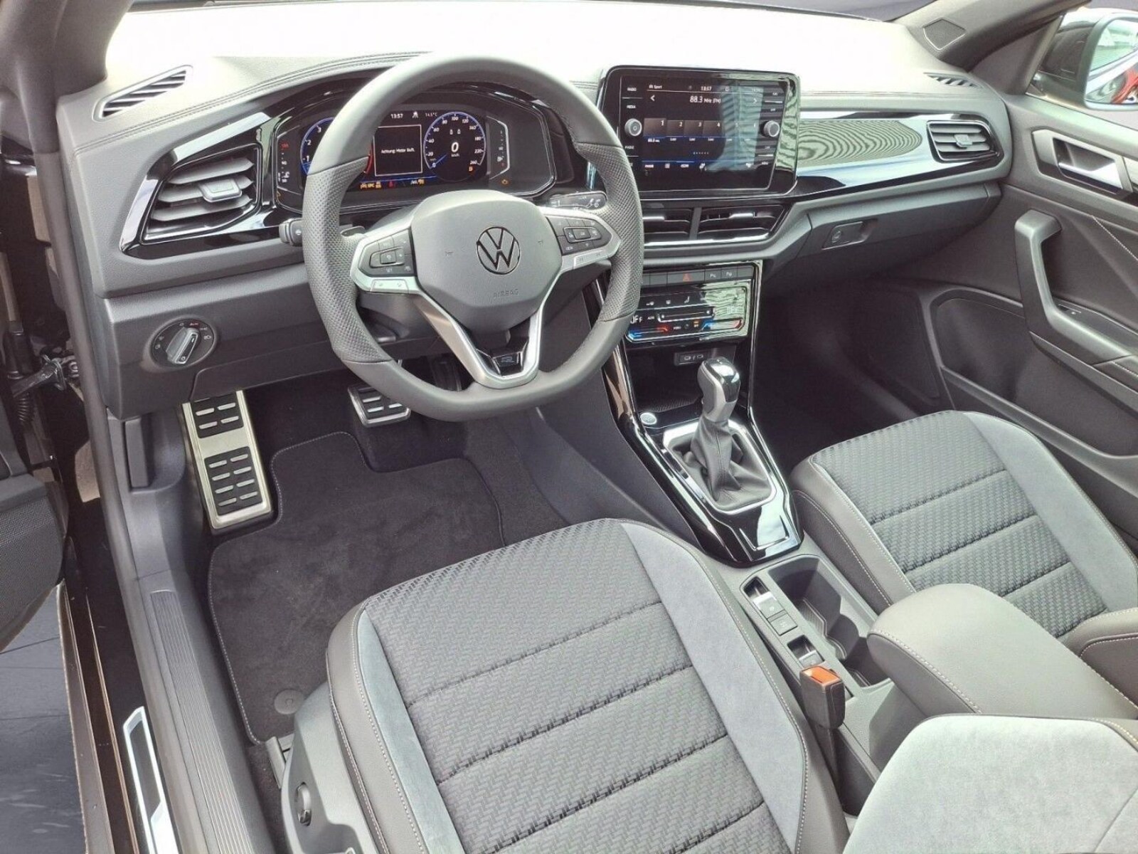 Volkswagen T-Roc Cabriolet – Bild 9
