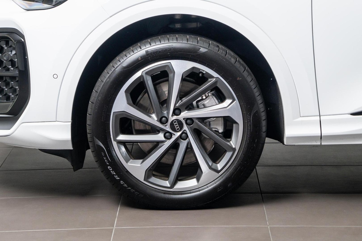 Image about Audi Q5 Sportback TDI quattro 150 kW sport
