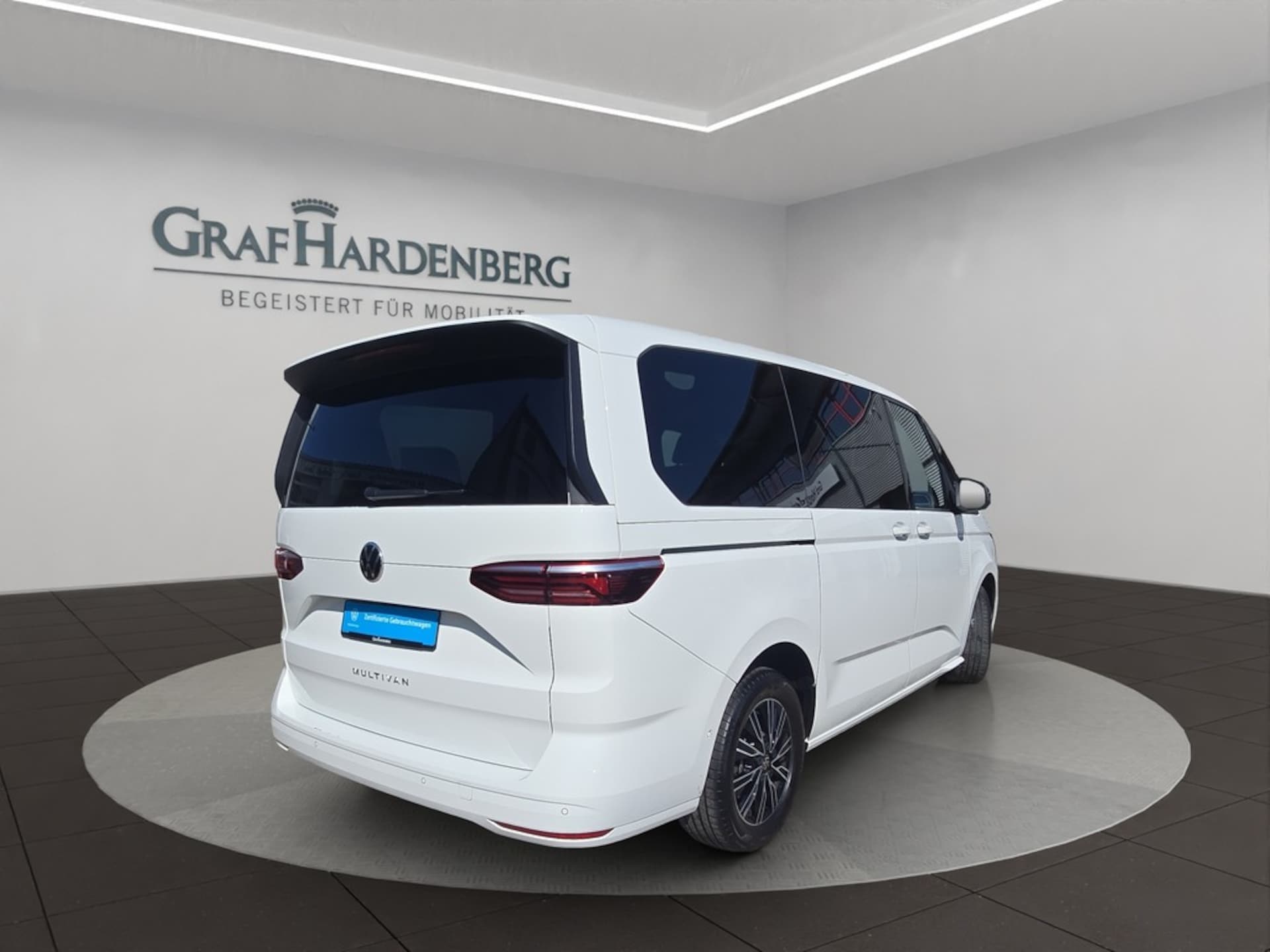 Volkswagen Multivan Langversion Basis-Modell