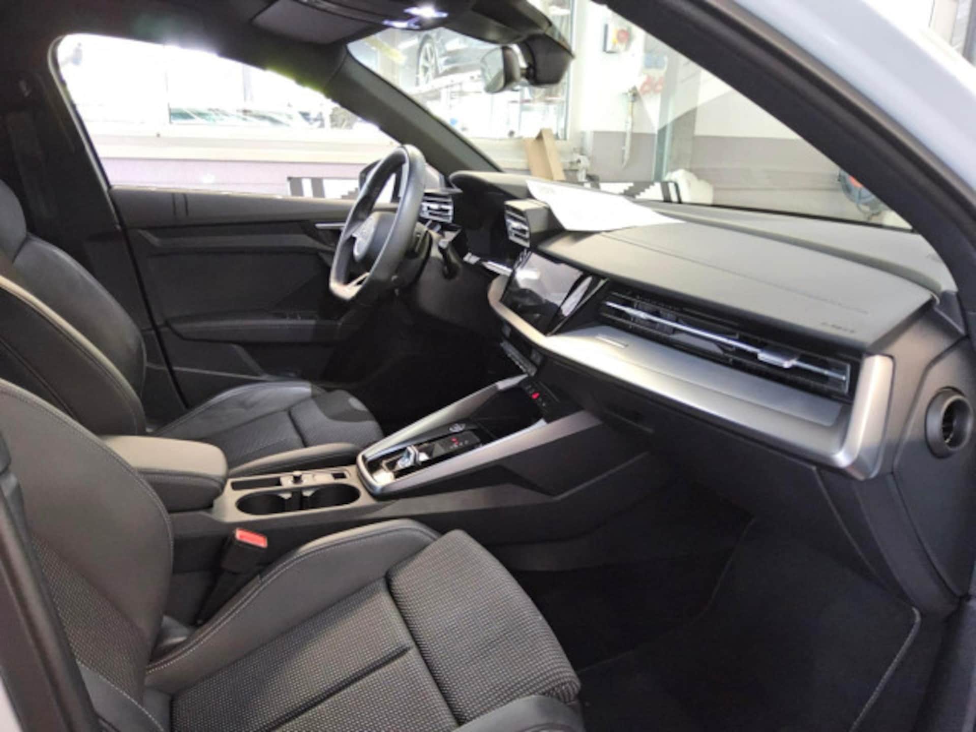 Audi A3 Sportback S line