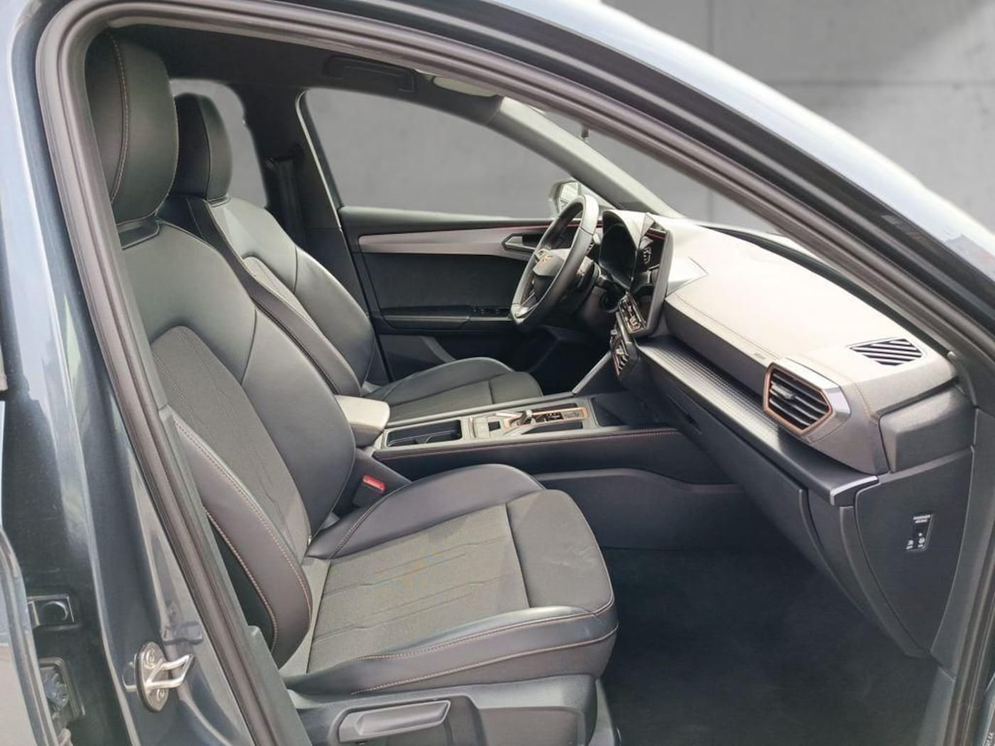 CUPRA Leon León 1.5 TSI e-Hybrid DSG 150 kW (204 CV) — photo 5