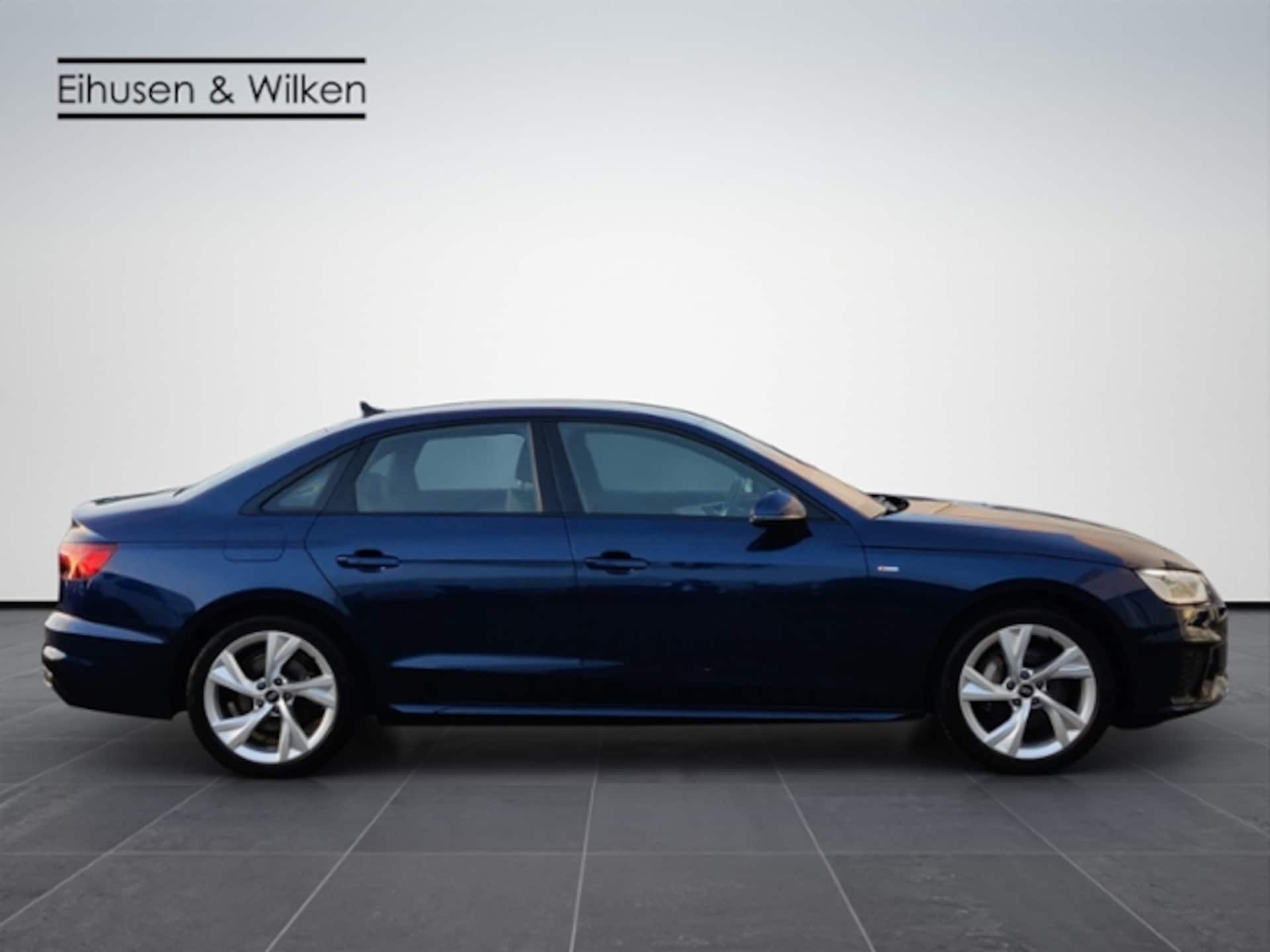 Audi A4 Limousine S line