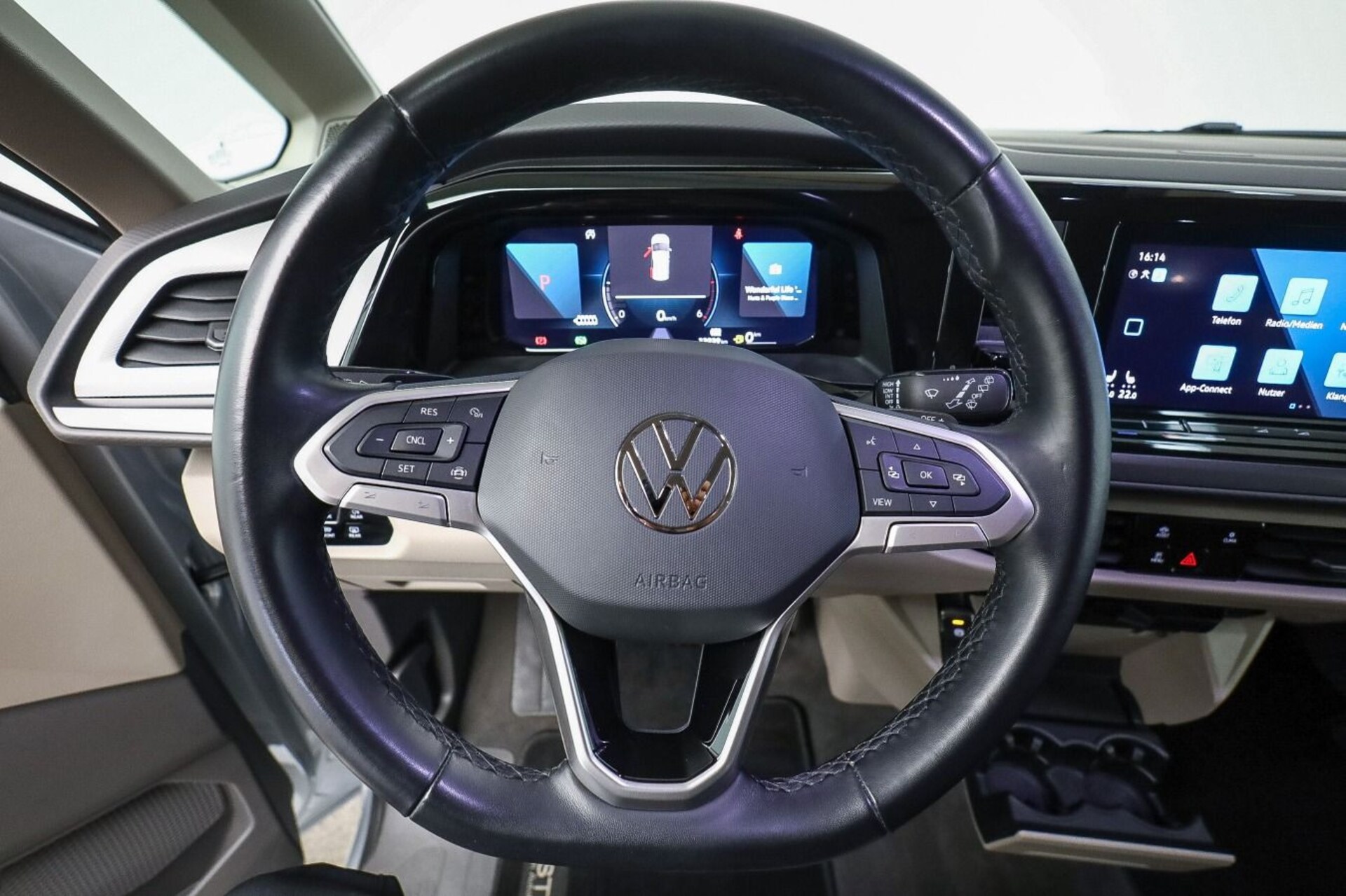 Volkswagen Multivan Basis-Modell