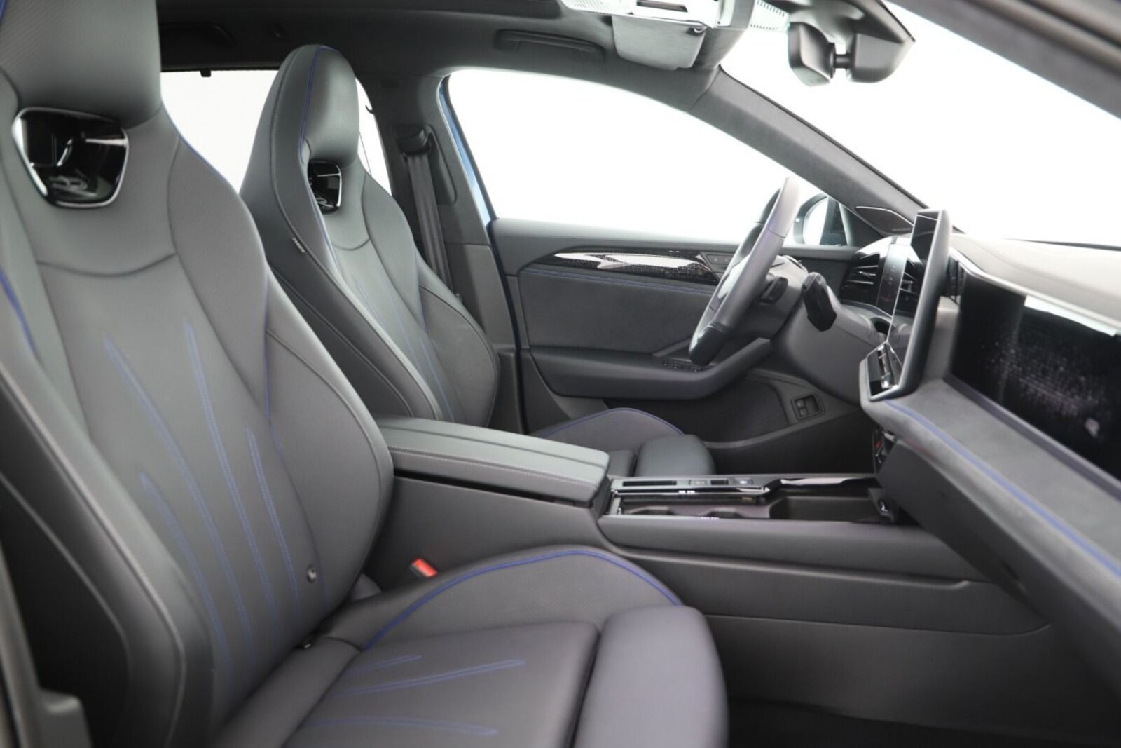 Volkswagen Passat – Bild 7