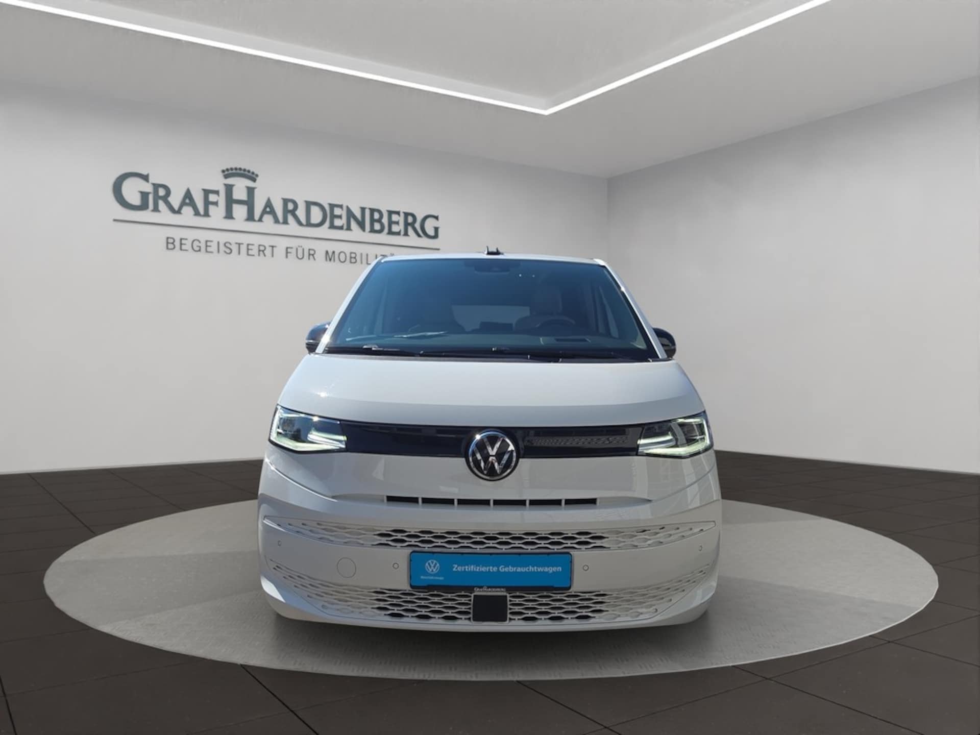 Volkswagen Multivan Langversion Basis-Modell