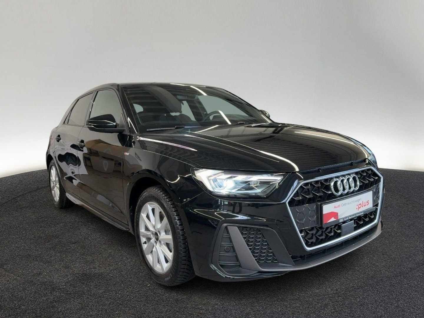 Bild über Audi A1 Sportback S line 30 TFSI S tronic - für weitere Informationen kontaktieren Sie den Audi Partner