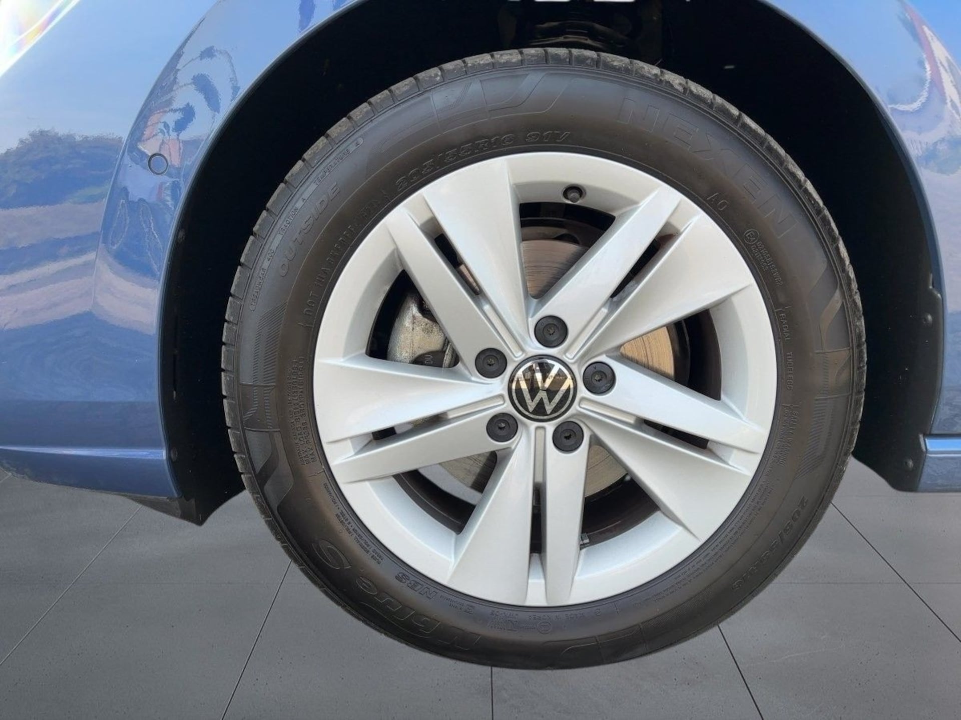 Volkswagen Golf Life