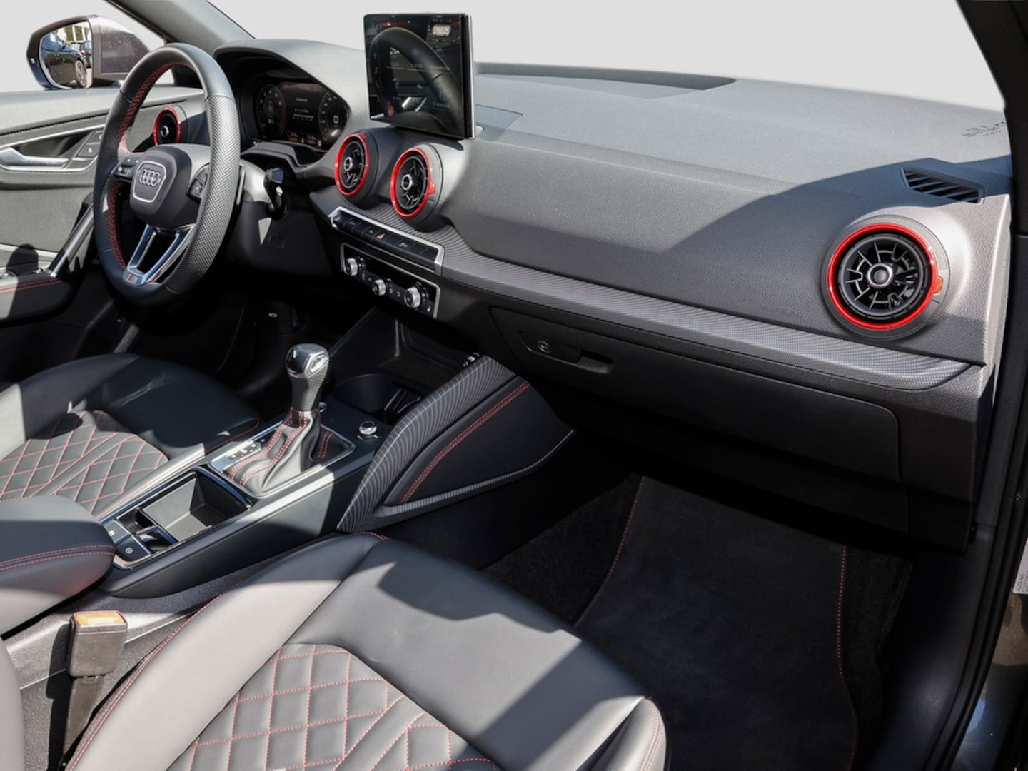 Bild über Audi Q2 S line 35 TFSI S tronic - für weitere Informationen kontaktieren Sie den Audi Partner