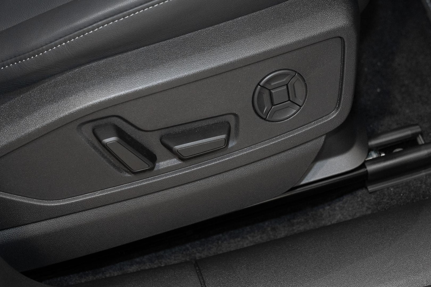Image about Audi Q5 Sportback TDI quattro 150 kW