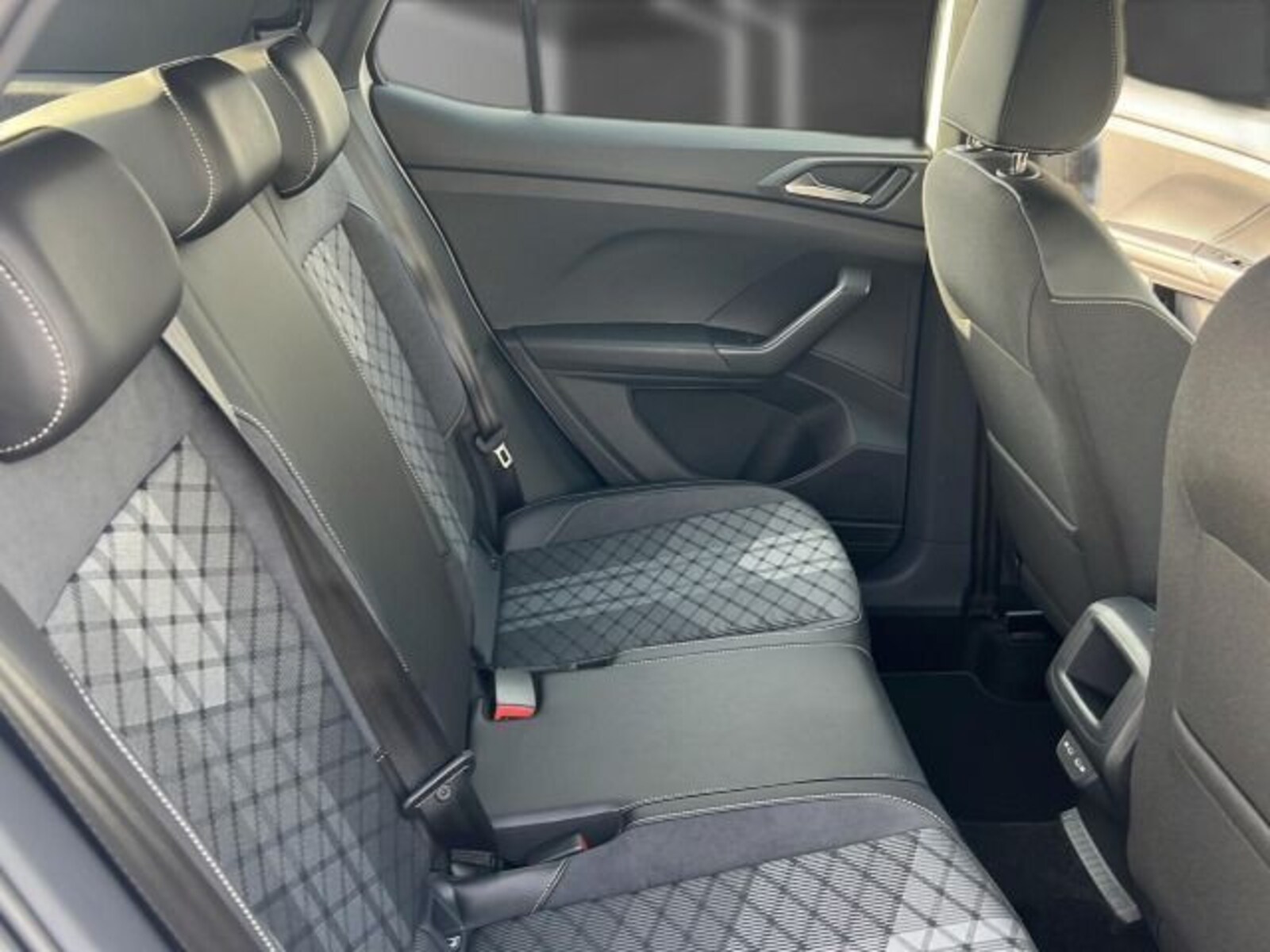 Volkswagen T-Cross – Bild 18