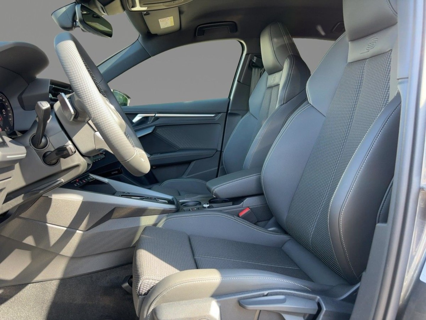 Bild über Audi A3 Limousine TFSI 110 kW S tronic - für weitere Informationen kontaktieren Sie den Audi Partner