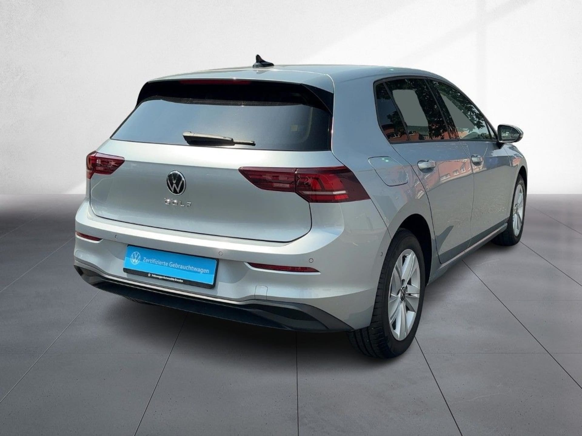 Volkswagen Golf Life