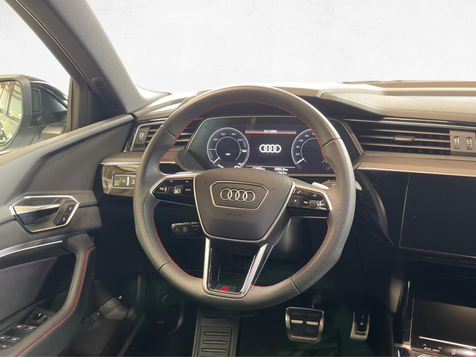 Audi Q8 Sportback e-tron S line