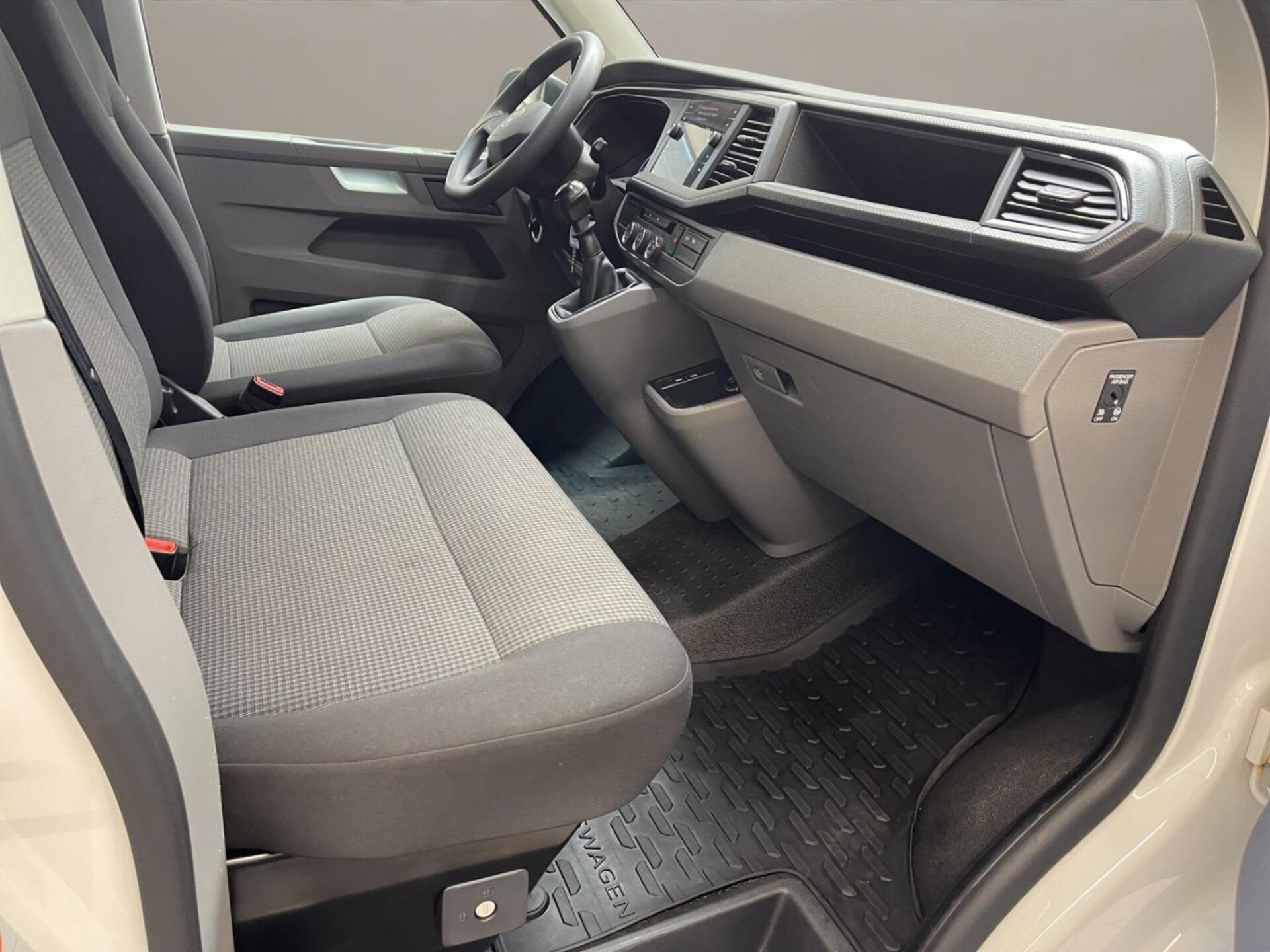 Volkswagen T6.1 Transporter Kasten kurzer Radstand