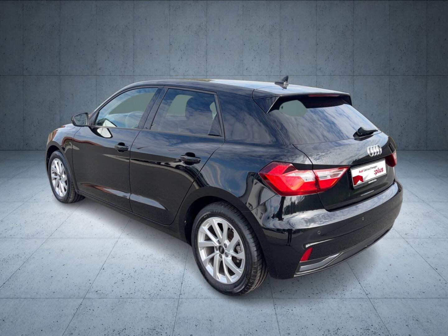 Bild über Audi A1 Sportback advanced 30 TFSI Schaltgetriebe - für weitere Informationen kontaktieren Sie den Audi Partner