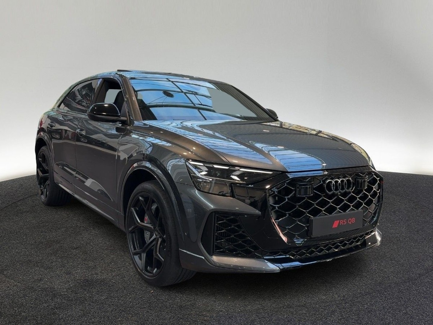 Bild über Audi RS Q8 SUV TFSI quattro 471 kW tiptronic - für weitere Informationen kontaktieren Sie den Audi Partner