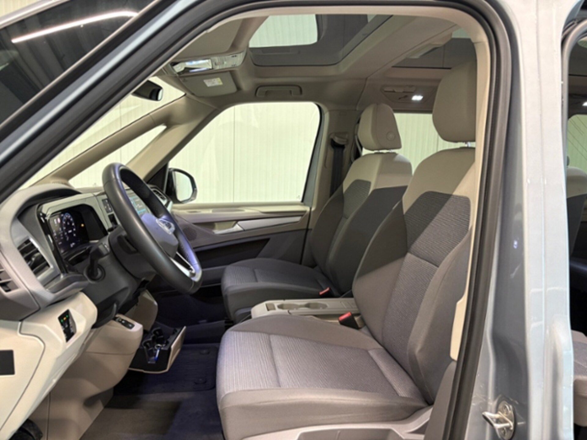 Volkswagen Multivan Basis-Modell