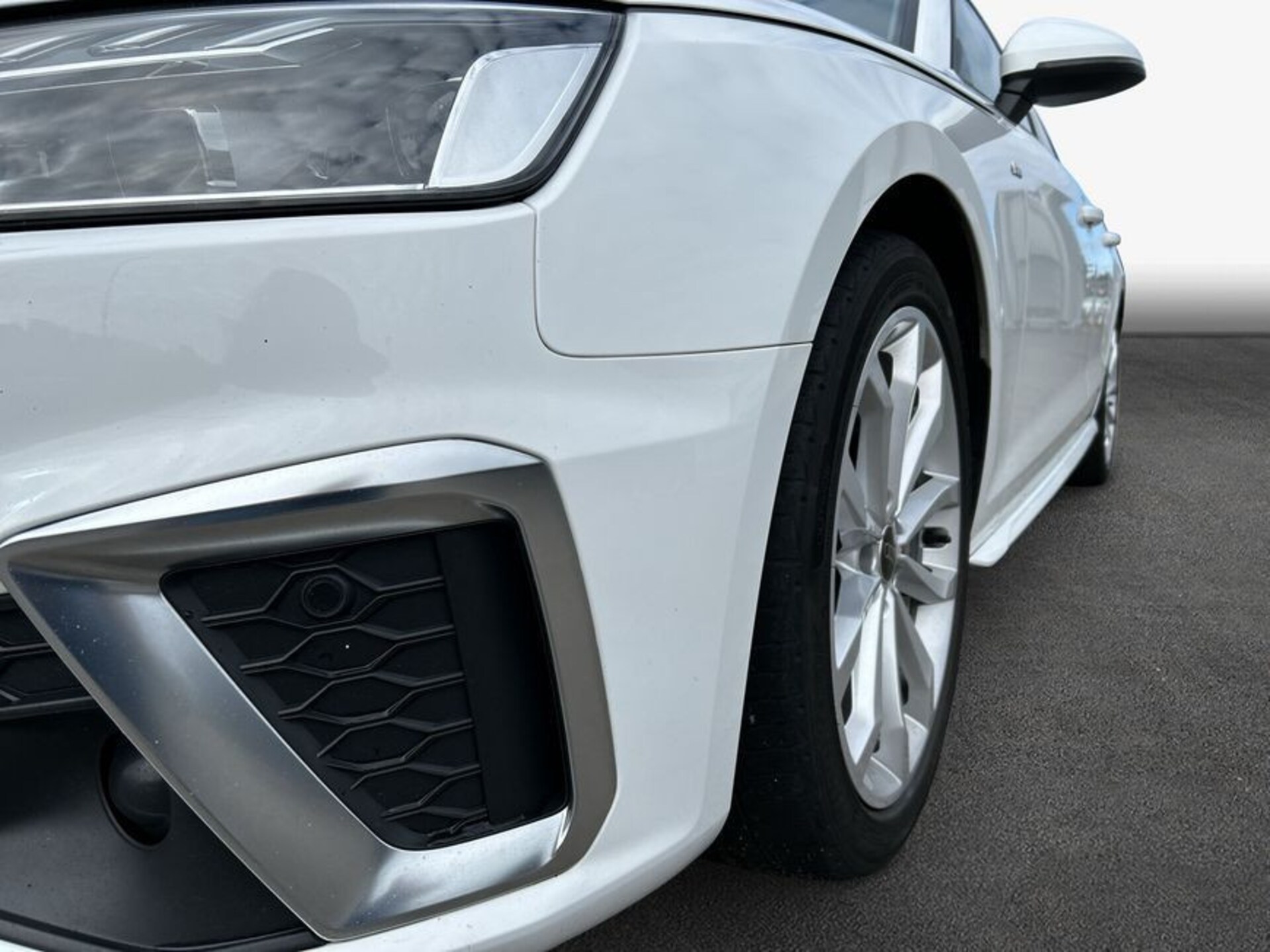 Audi A4 Avant S line