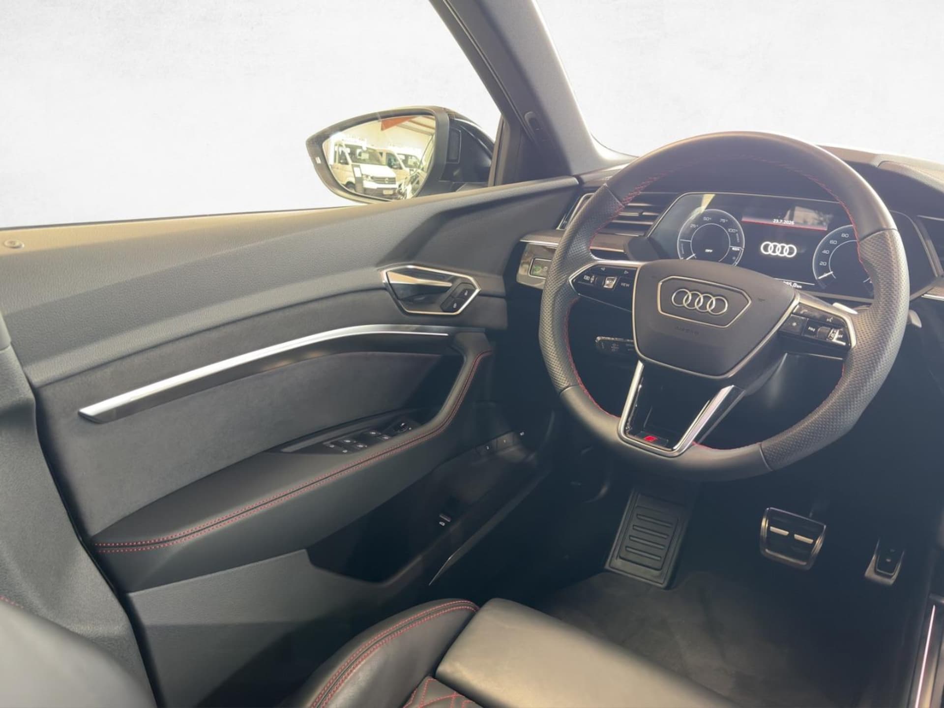 Audi Q8 Sportback e-tron S line