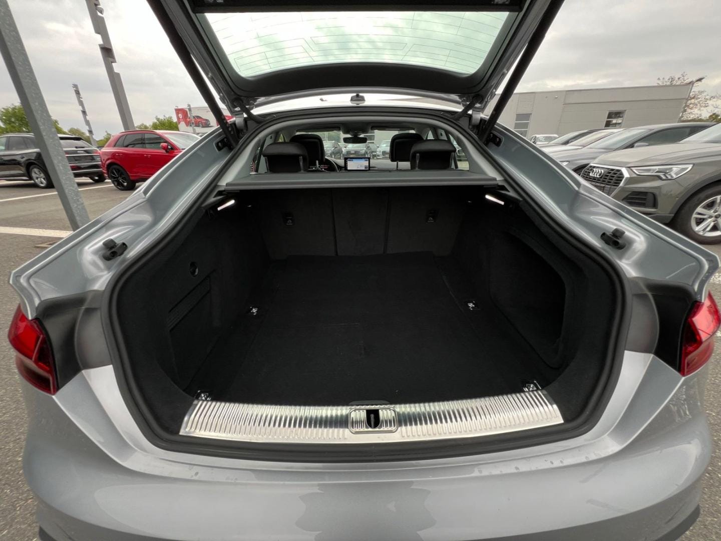 Bild über Audi A5 Sportback 35 TDI S tronic - für weitere Informationen kontaktieren Sie den Audi Partner