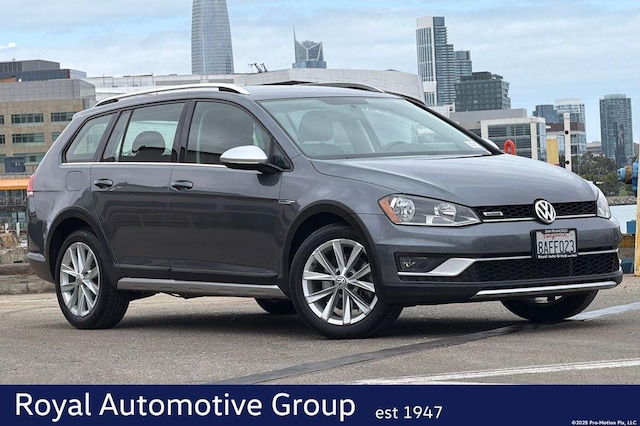 2017 Volkswagen Golf