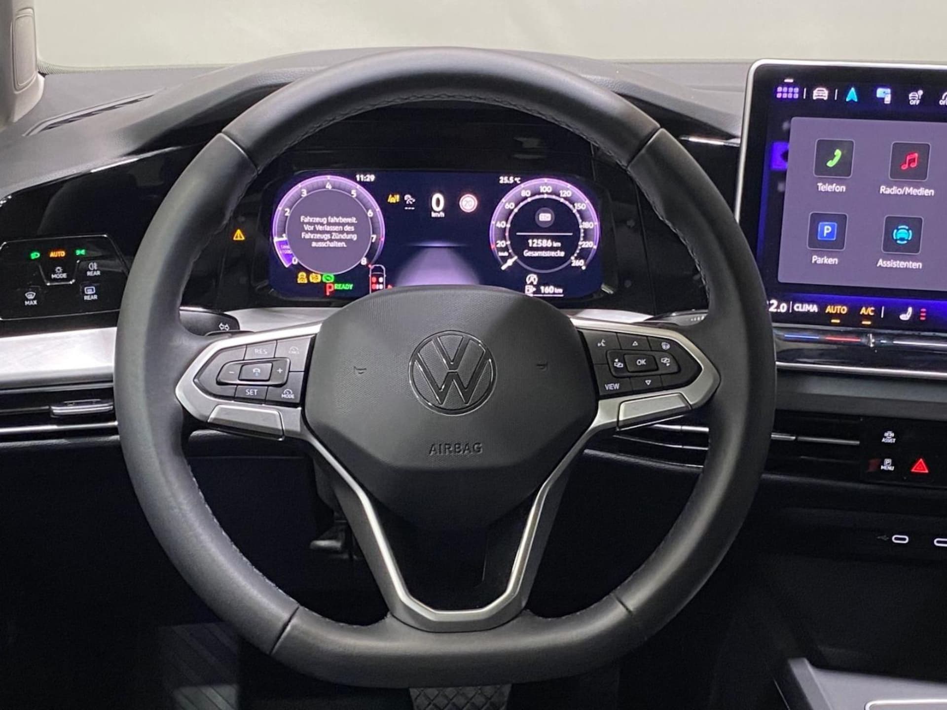 Volkswagen Golf Variant Life