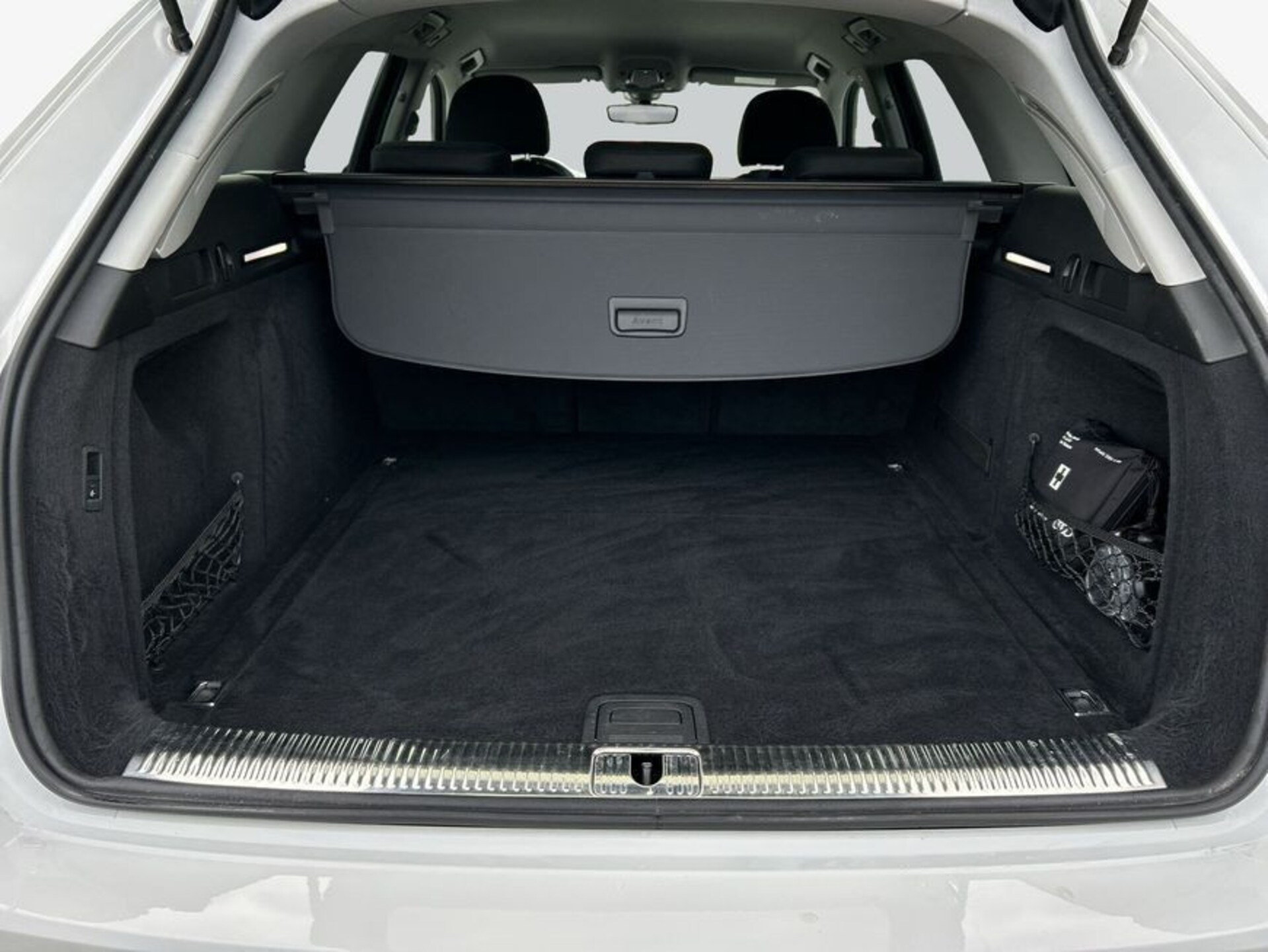 Audi A4 Avant S line