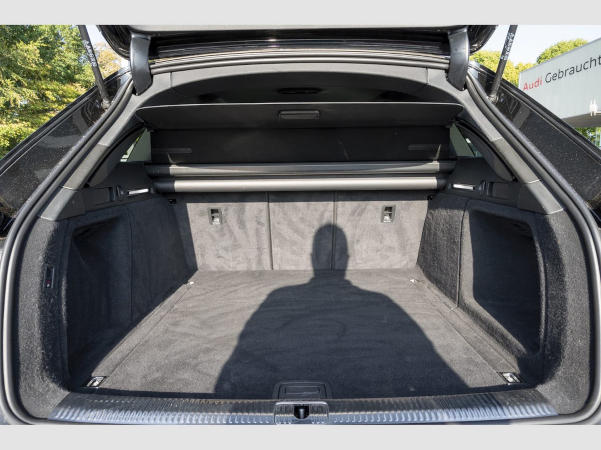 Audi A4 Avant S line