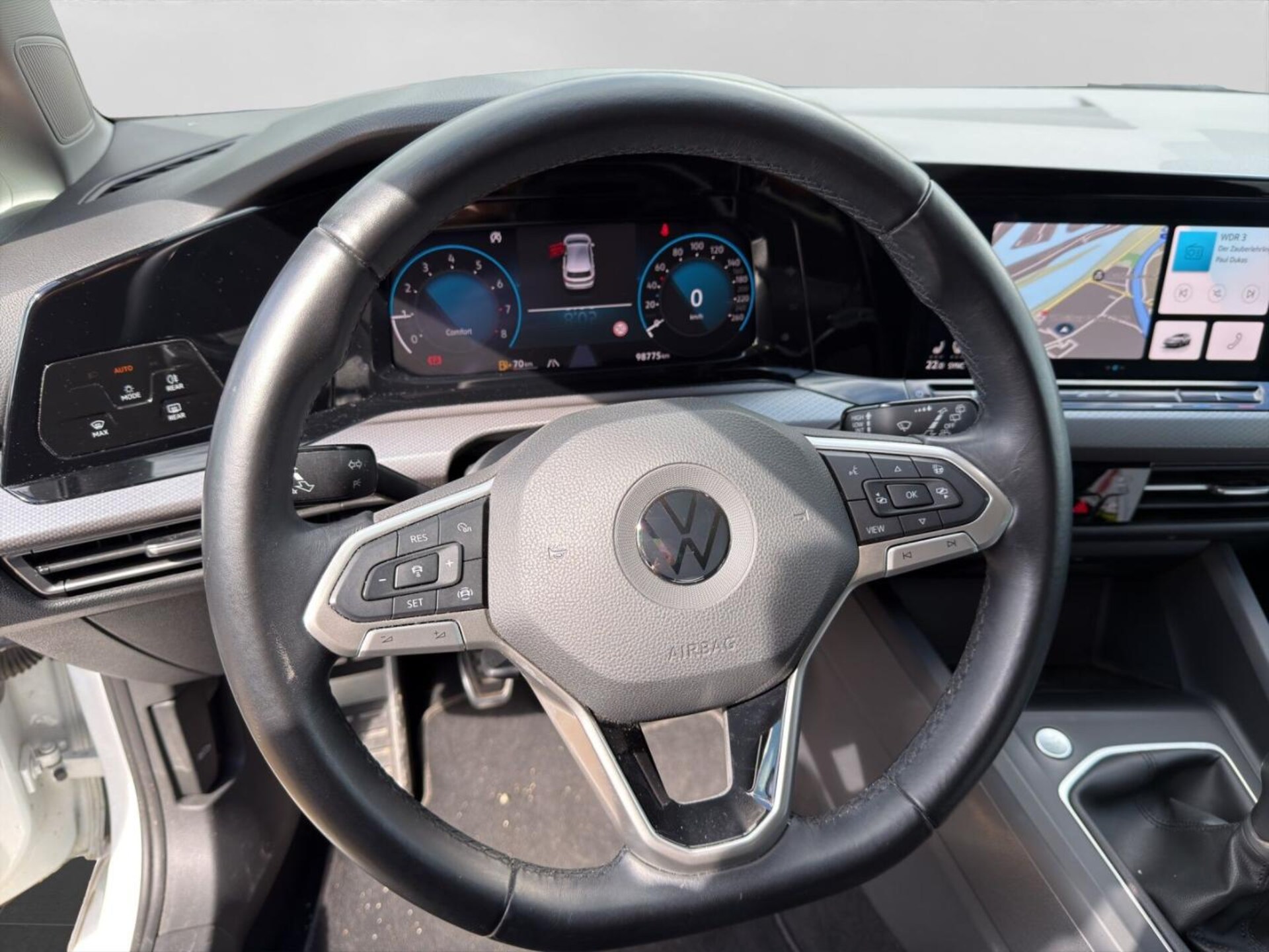 Volkswagen Golf Life