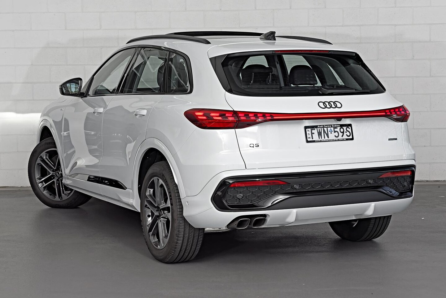 Image about Audi Q5 SUV TDI quattro 150 kW