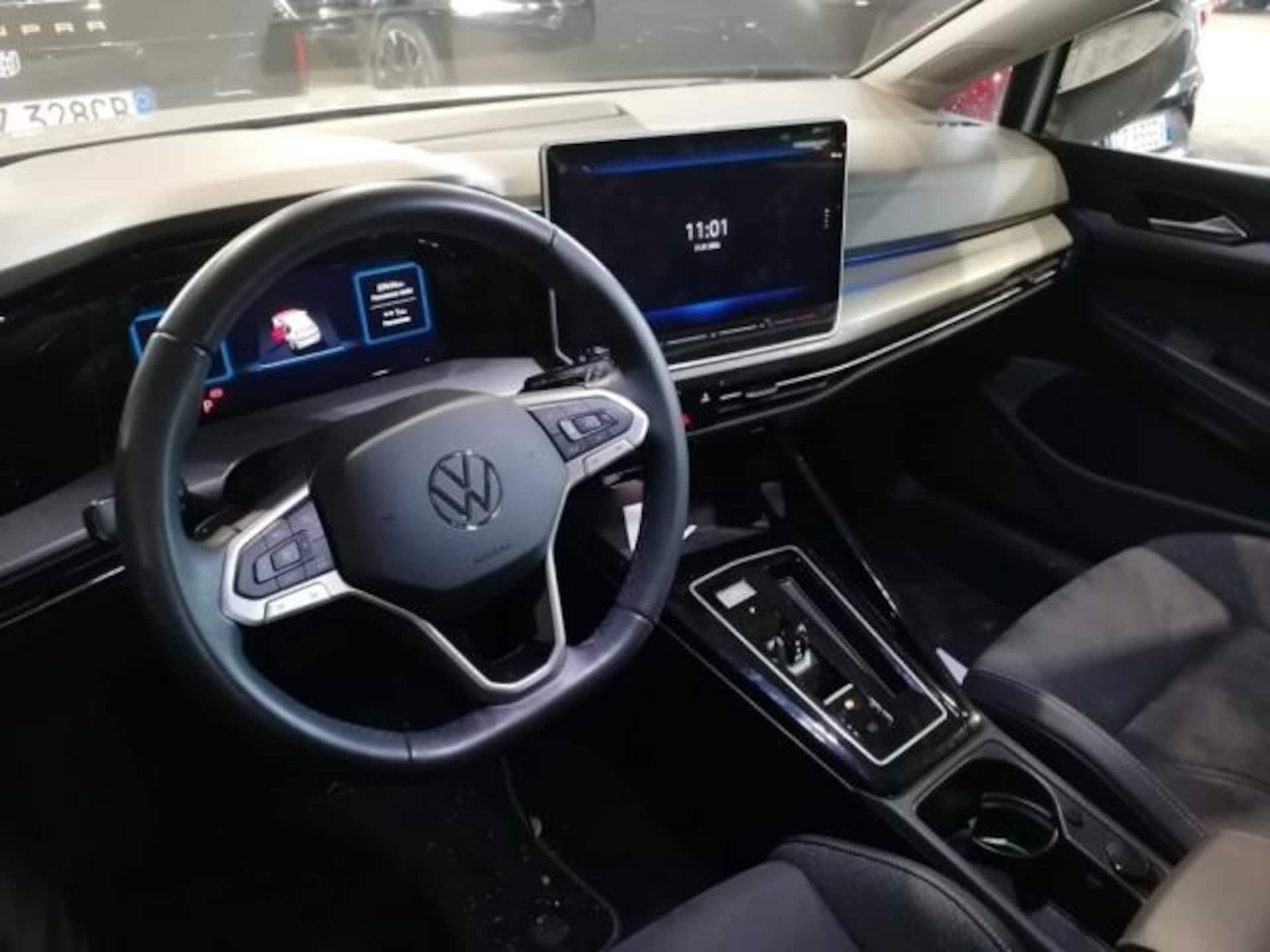 Volkswagen Golf Style