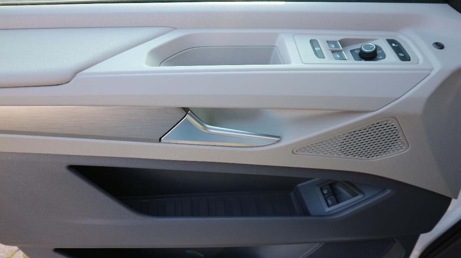 Volkswagen Multivan Langversion – Bild 10