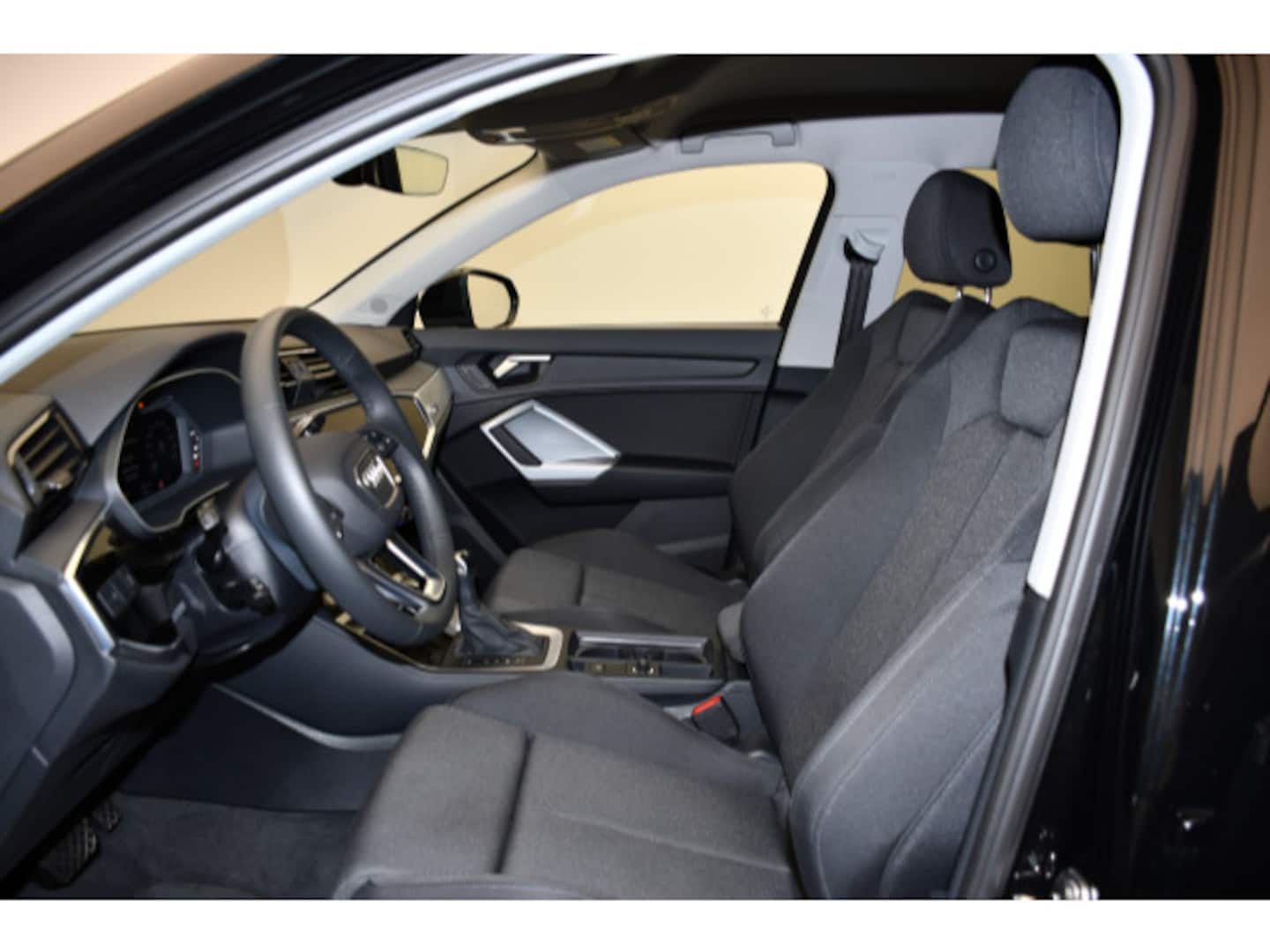 Bild über Audi Q3 TFSI 110 kW S tronic - für weitere Informationen kontaktieren Sie den Audi Partner