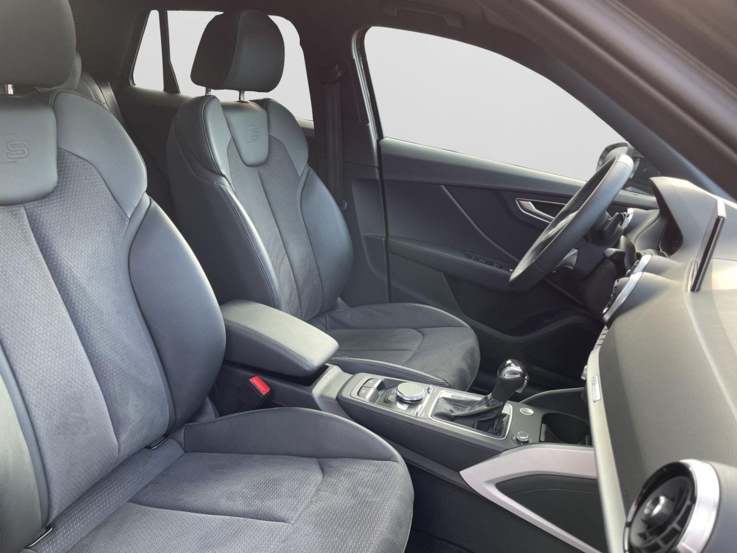 Bild über Audi Q2 S line 35 TFSI S tronic - für weitere Informationen kontaktieren Sie den Audi Partner