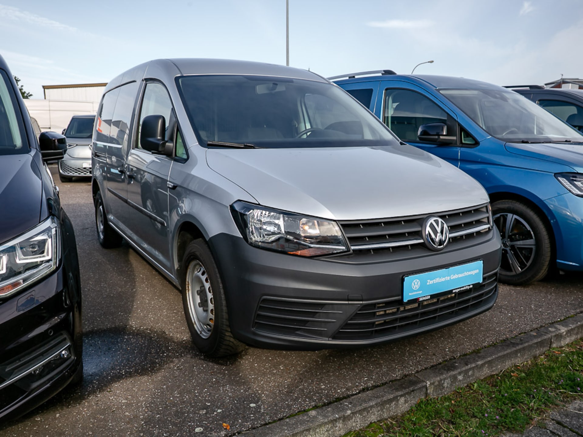 Volkswagen Caddy Maxi Kasten Basis-Modell