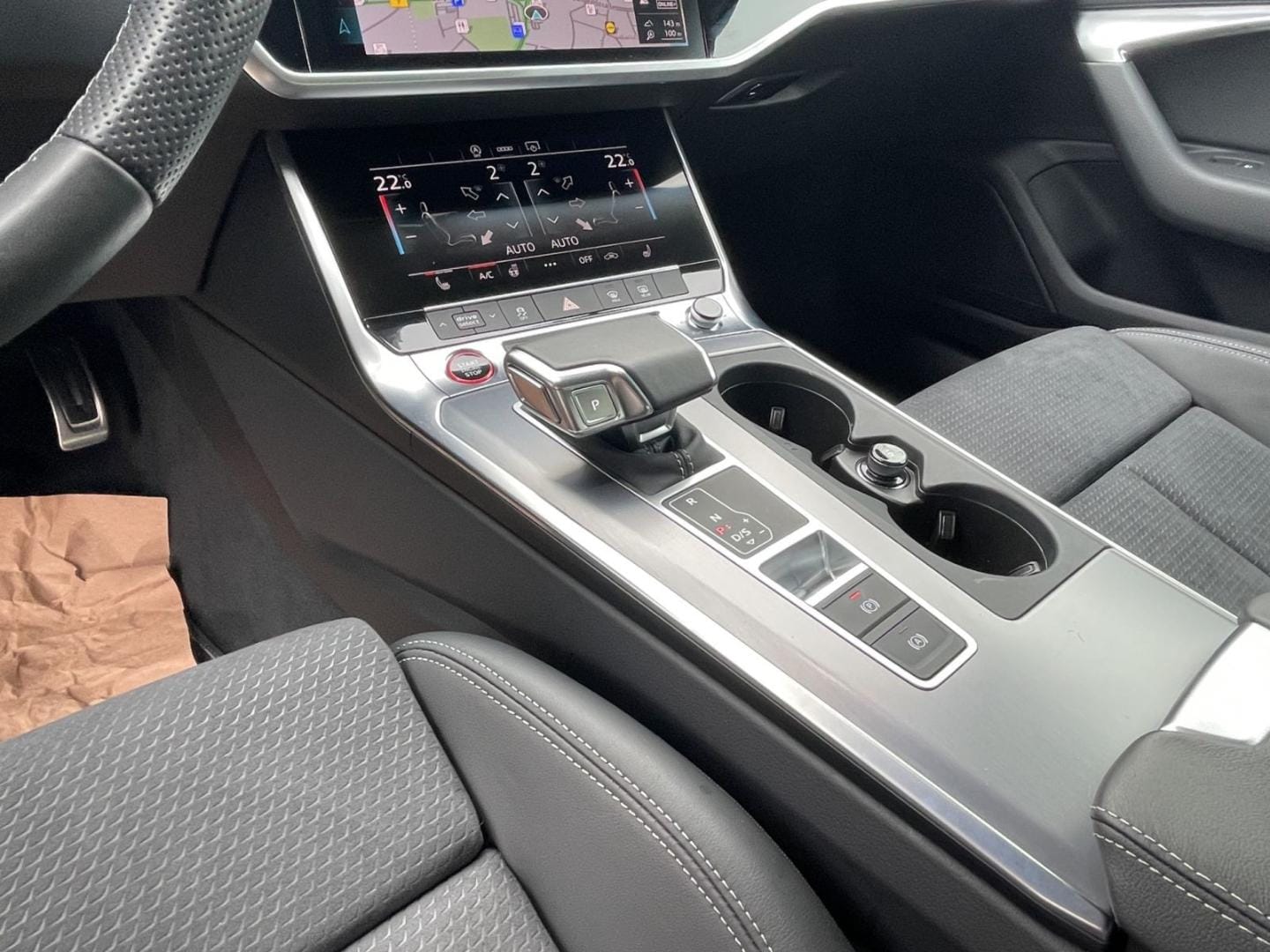 Bild über Audi S6 Limousine S6 Limousine TDI 253(344) kW(PS) tiptronic - für weitere Informationen kontaktieren Sie den Audi Partner