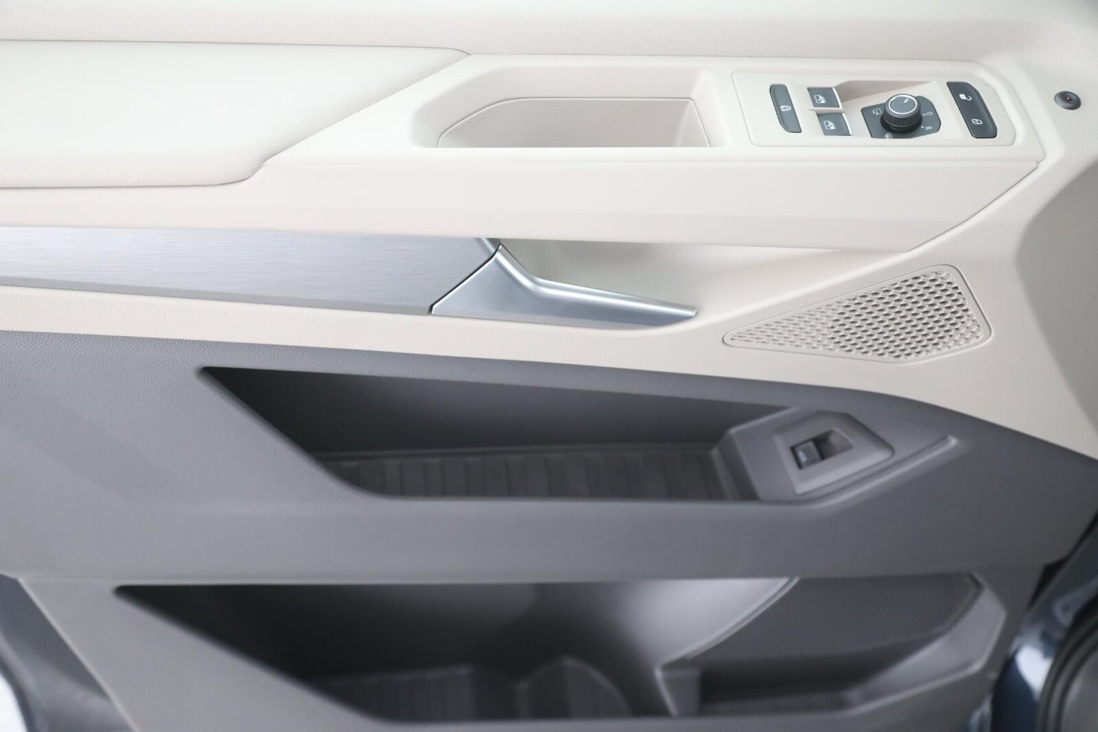 Volkswagen Multivan Langversion – Bild 13