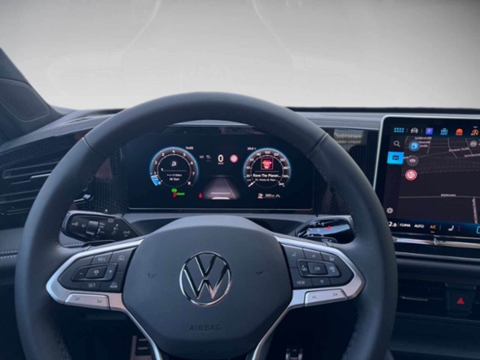 Volkswagen Tiguan – Bild 8