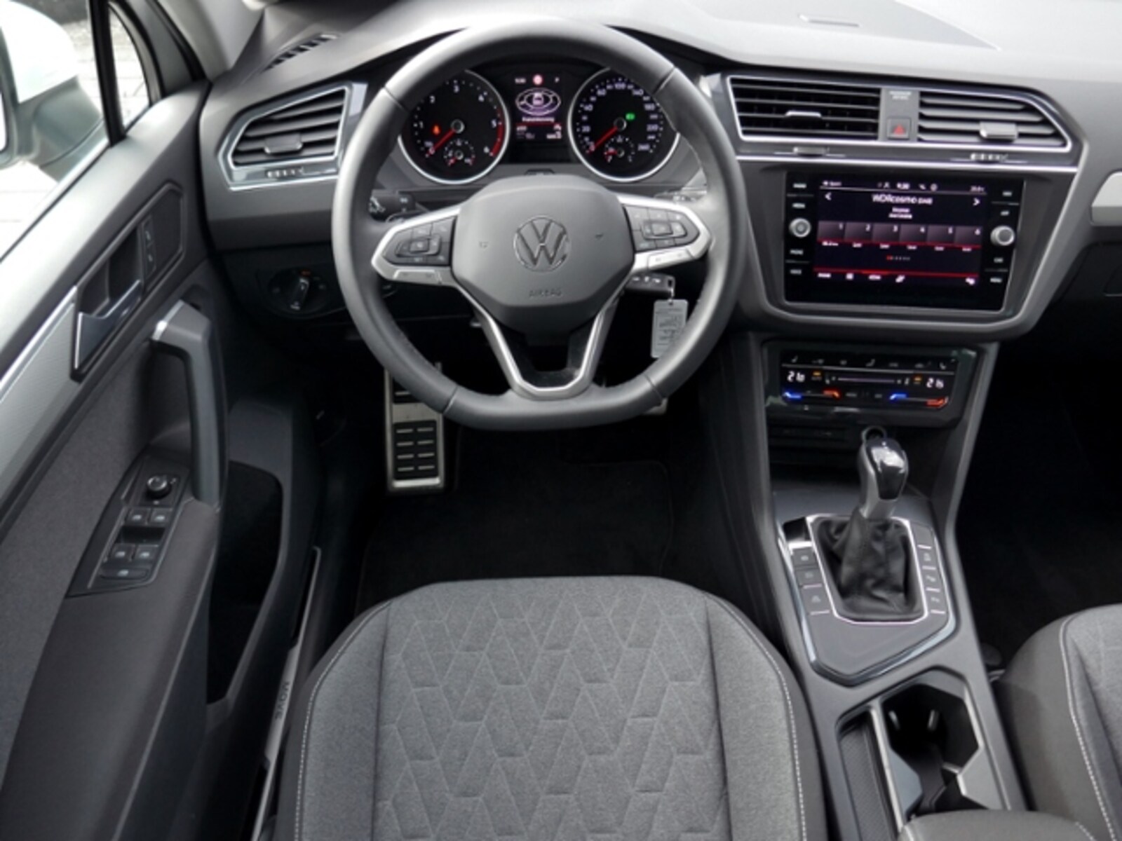 Volkswagen Tiguan – Bild 9