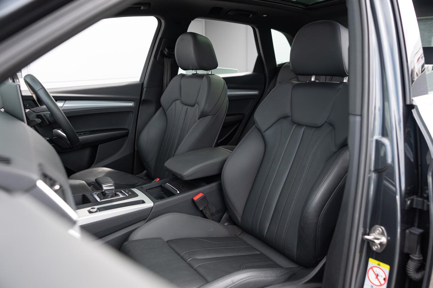 Image about Audi Q5 Sport 40 TDI quattro S tronic