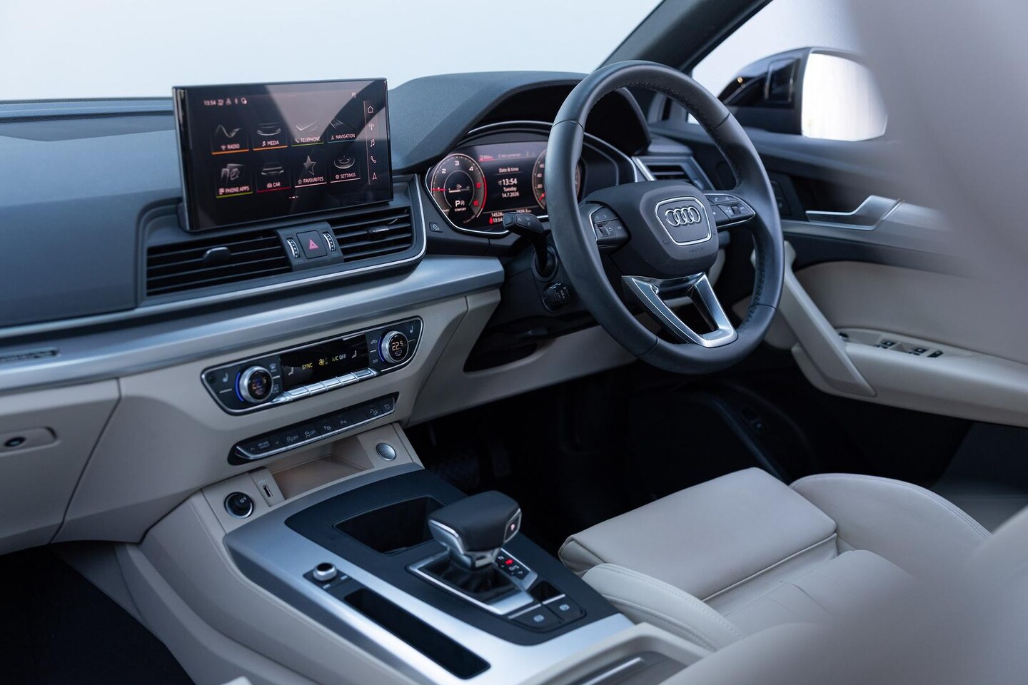 Image about Audi Q5 sport 40 TDI quattro S tronic