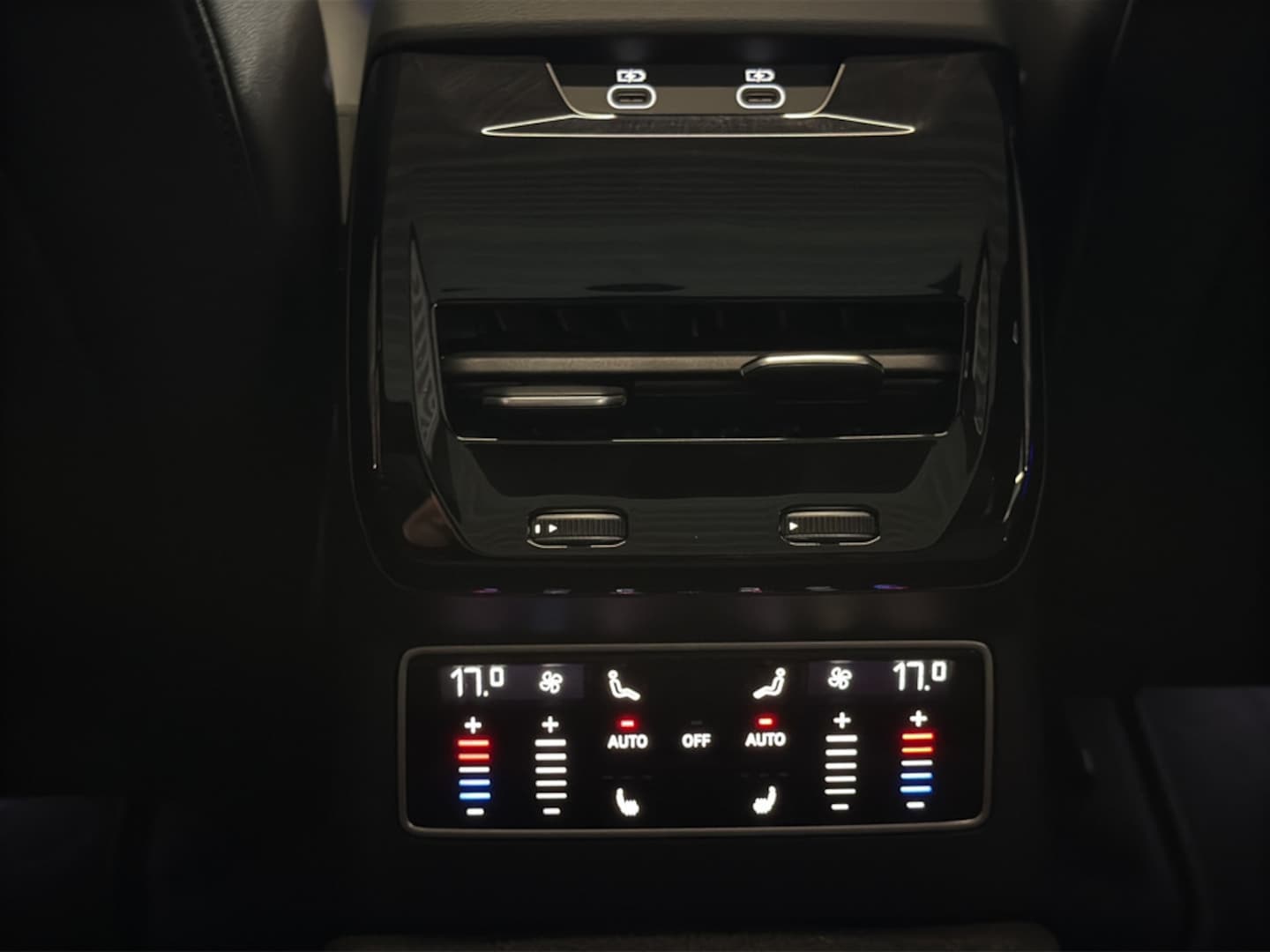 Bild über Audi A6 Avant TFSI 150 kW S tronic - für weitere Informationen kontaktieren Sie den Audi Partner