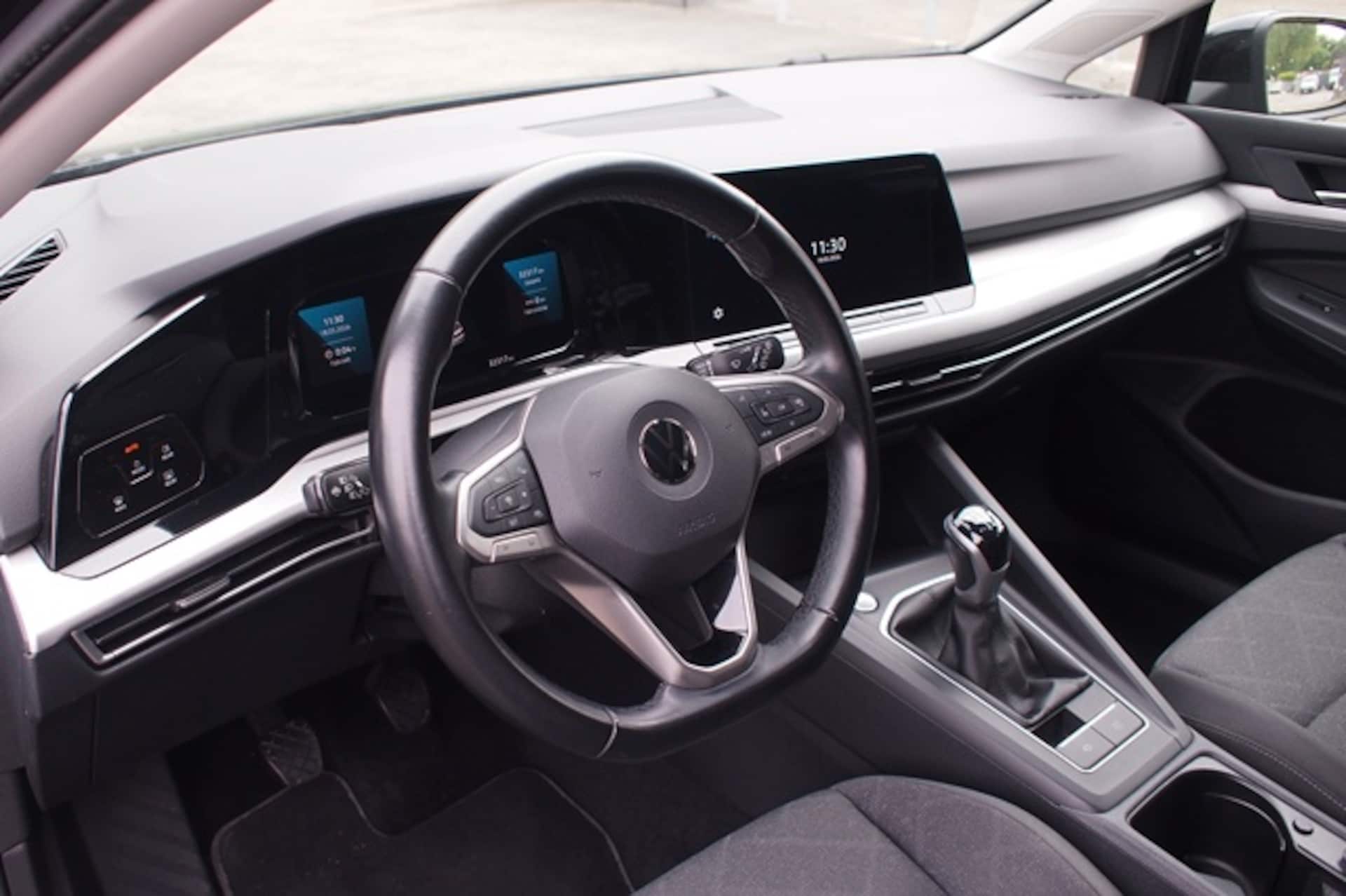 Volkswagen Golf Life