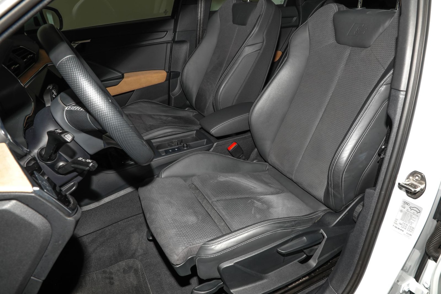 Bild über Audi Q3 S line 45 TFSI quattro S tronic - für weitere Informationen kontaktieren Sie den Audi Partner