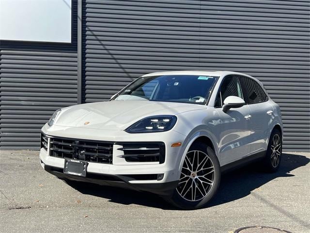 2025 Porsche Cayenne Base