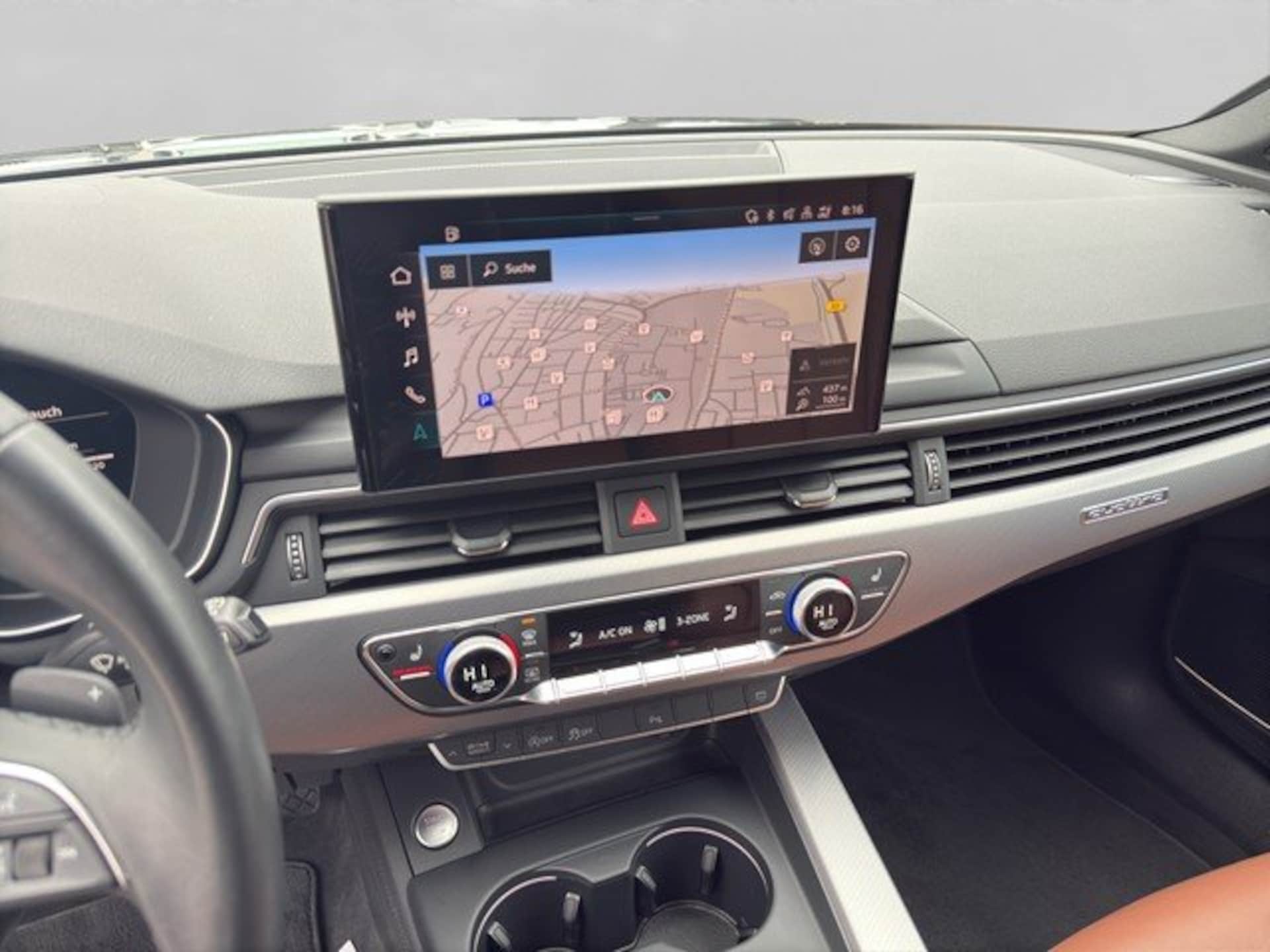 Audi A4 Avant S line