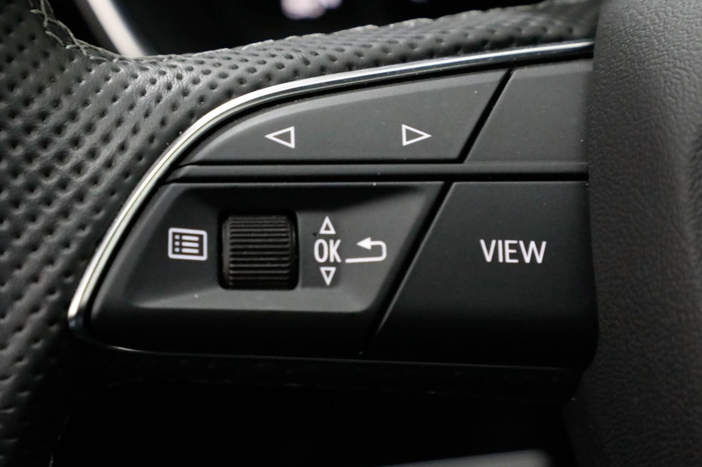Bild über Audi Q3 S line 45 TFSI quattro S tronic - für weitere Informationen kontaktieren Sie den Audi Partner