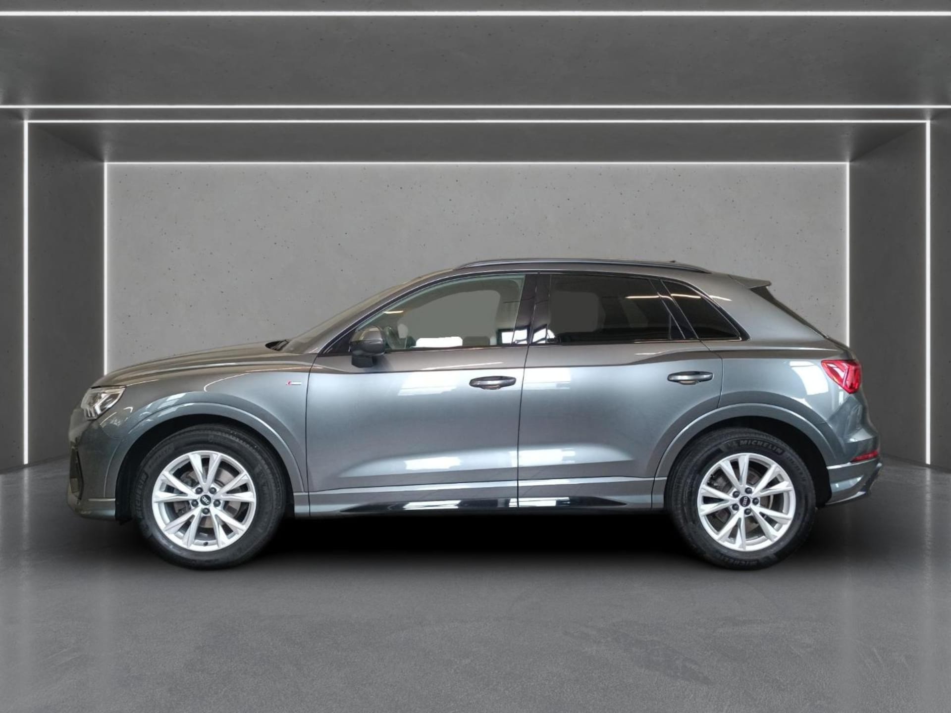 Audi Q3 SUV S line